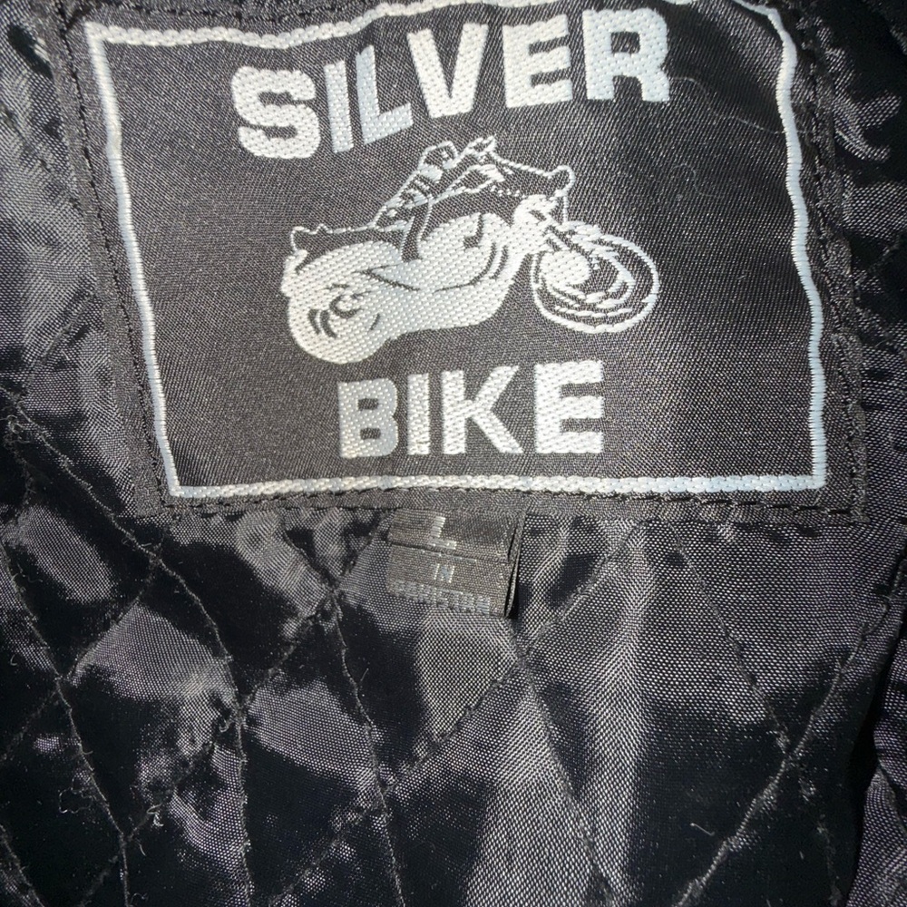 Women's Black Leather Fringe Jacket - Picture 11 of 13